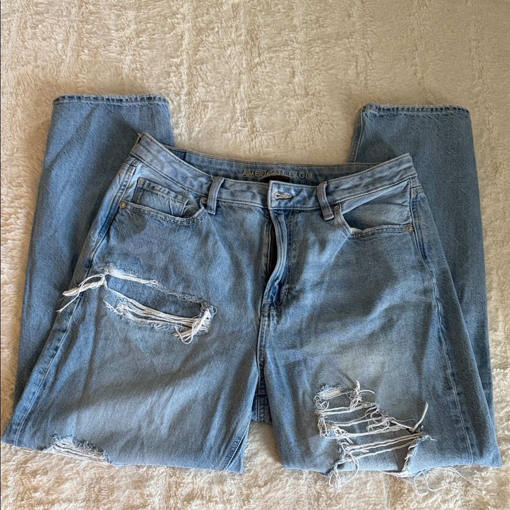 American Eagle Outfitters Distressed Light Blue Relaxed Jeans